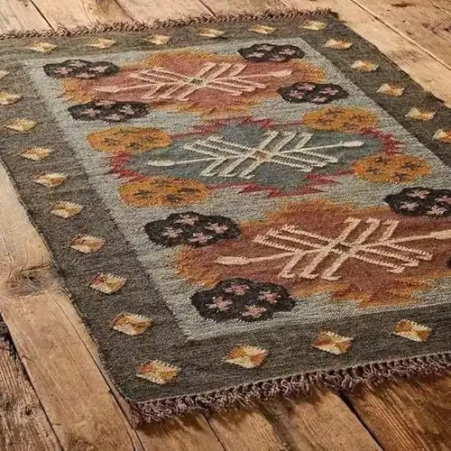 Handcrafted Wool Jute Kilim Rug